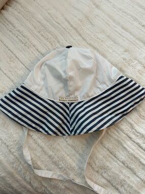 The Beaufort Bonnet Company White and Navy Striped Baby Sun Hat